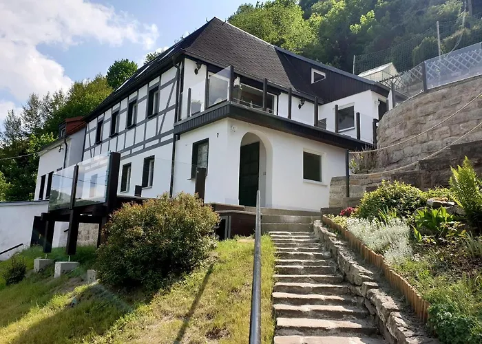 شقة Saechsische-schweiz-ferienhaus-wohnung-2-mit-hervorragendem-panoramablick-ueber-das-elbtal